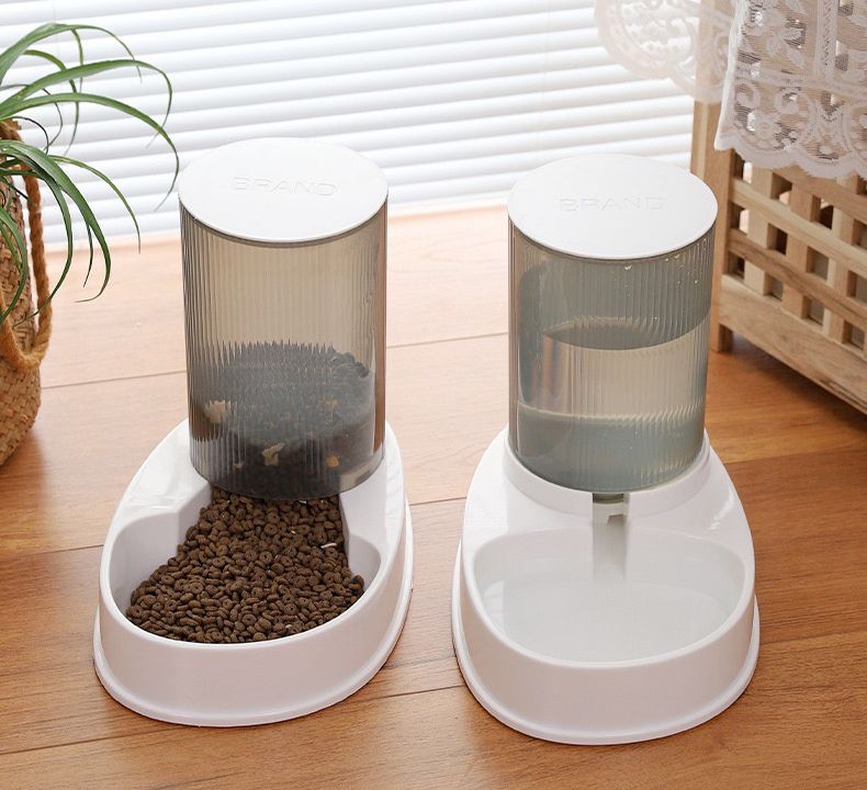 DISPENSADOR DE ALIMENTO PARA MASCOTAS