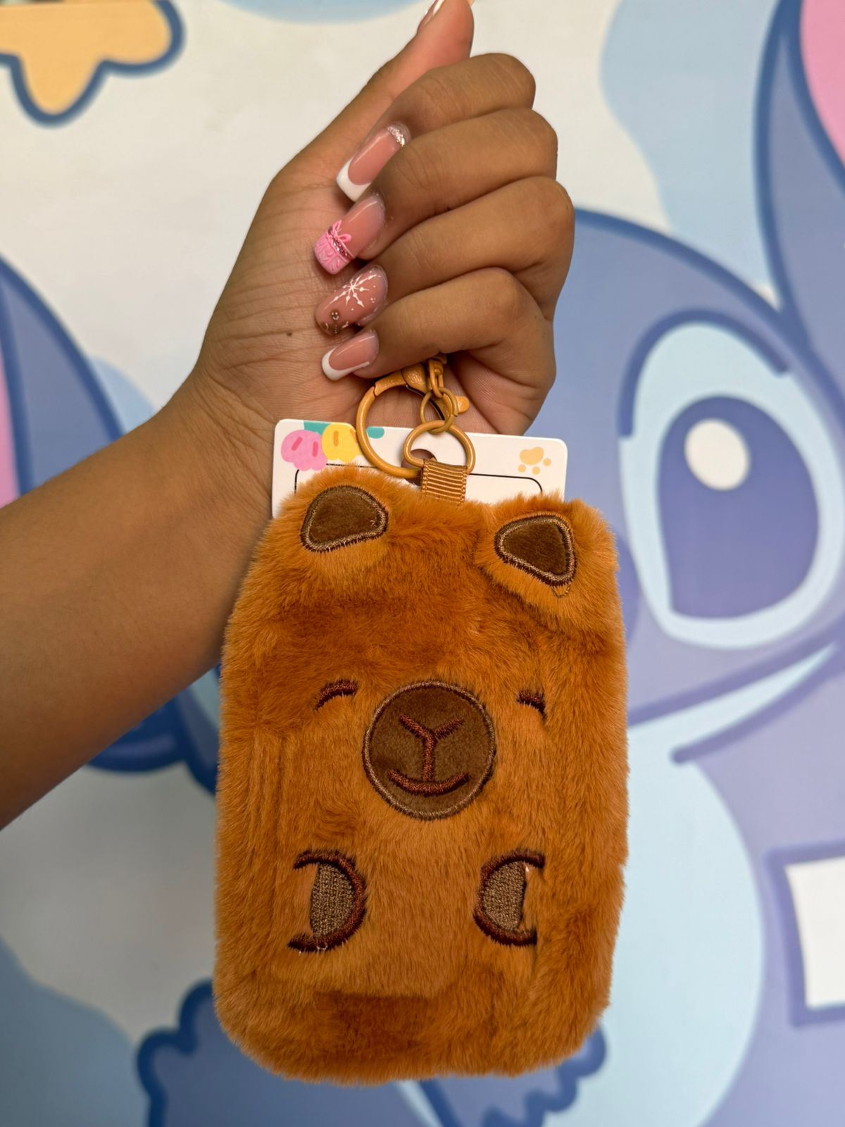 portacarnet capibara peluche
