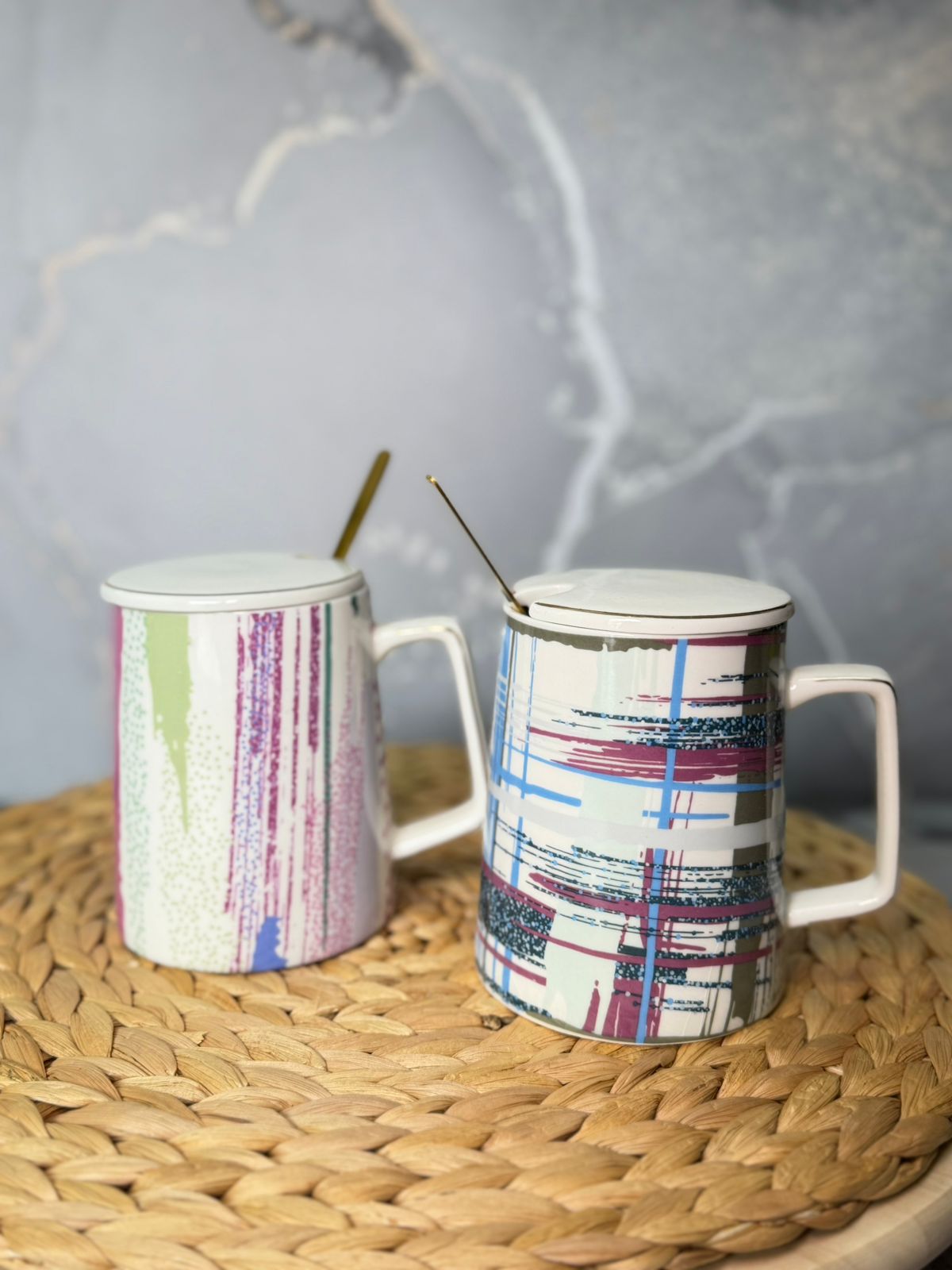 mug astetick elegante con tapa y cuchara