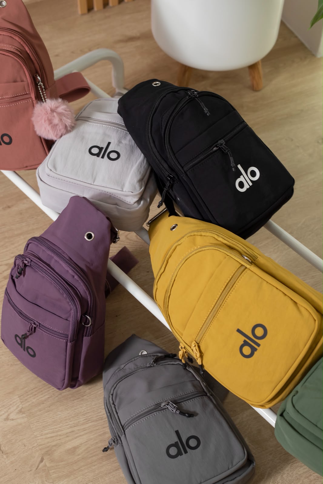 BOLSO DEPORTIVO TIPO PERCHERA ALO