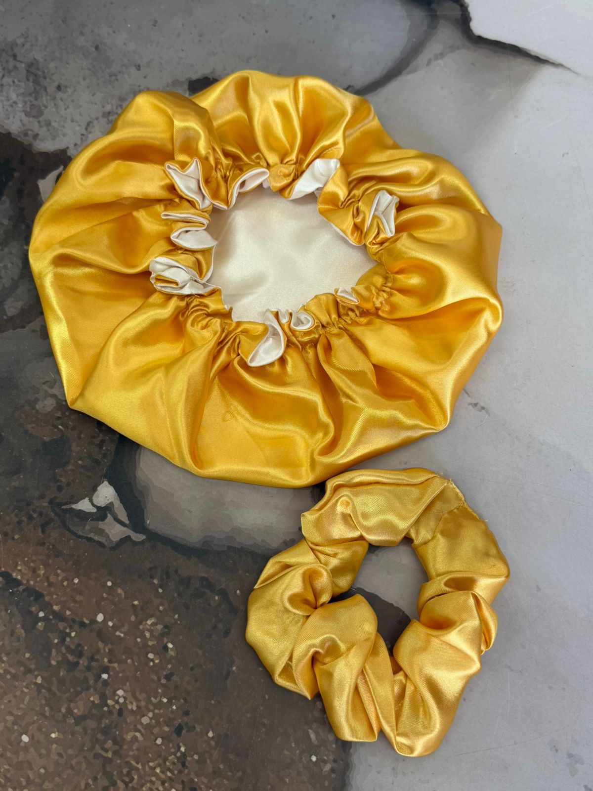 GORRO DE SATIN DOBLE
