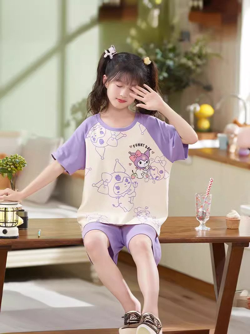 PIJAMA KUROMI BLANCO CON MORADO 3 PIEZAS