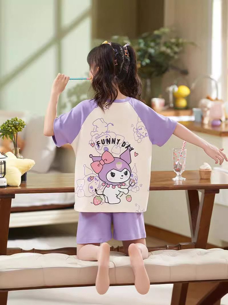 PIJAMA KUROMI BLANCO CON MORADO 3 PIEZAS