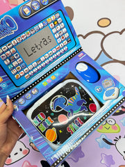 computador infantil pequeño con mouse