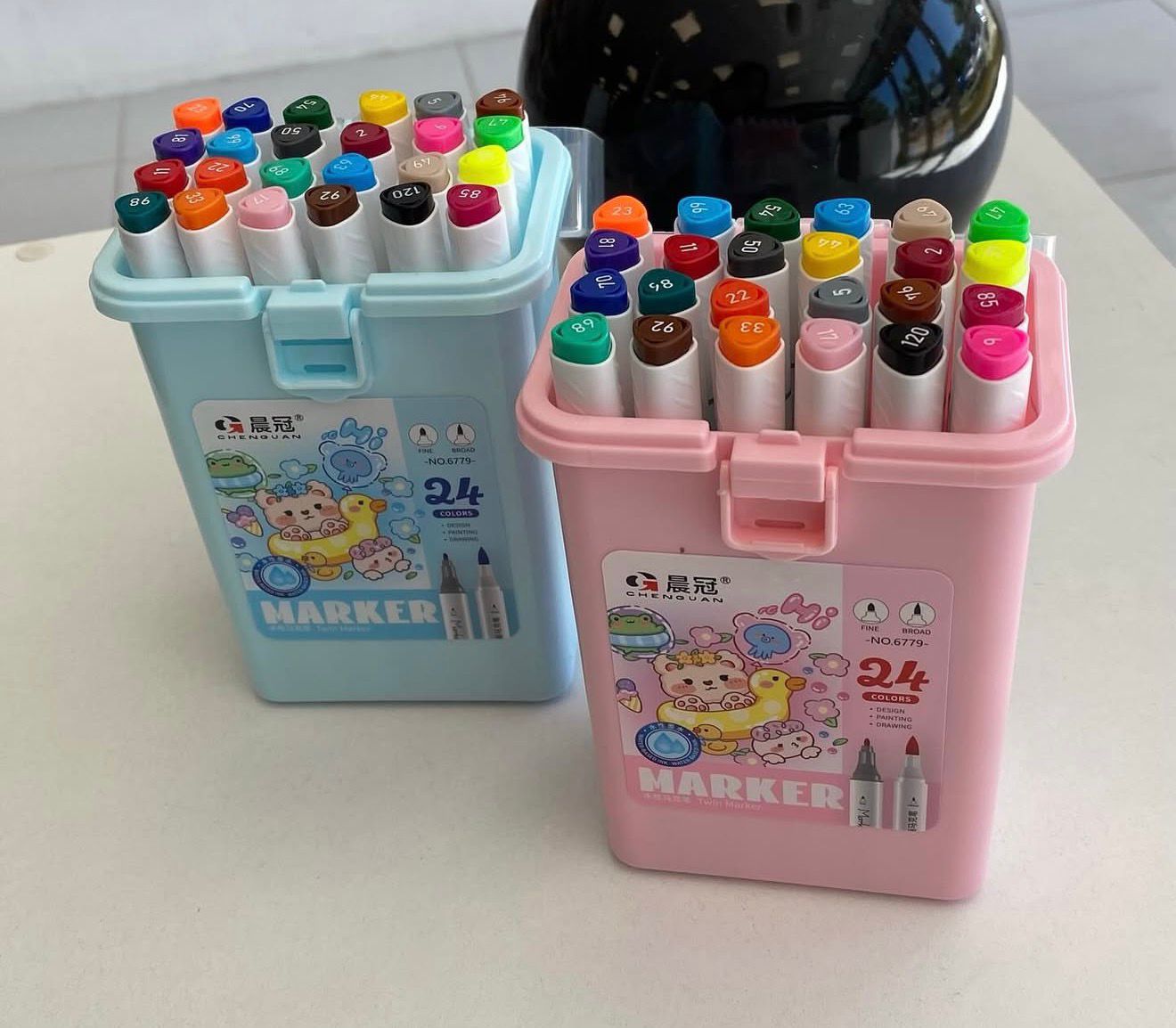 marcadores x24 caja de plastico