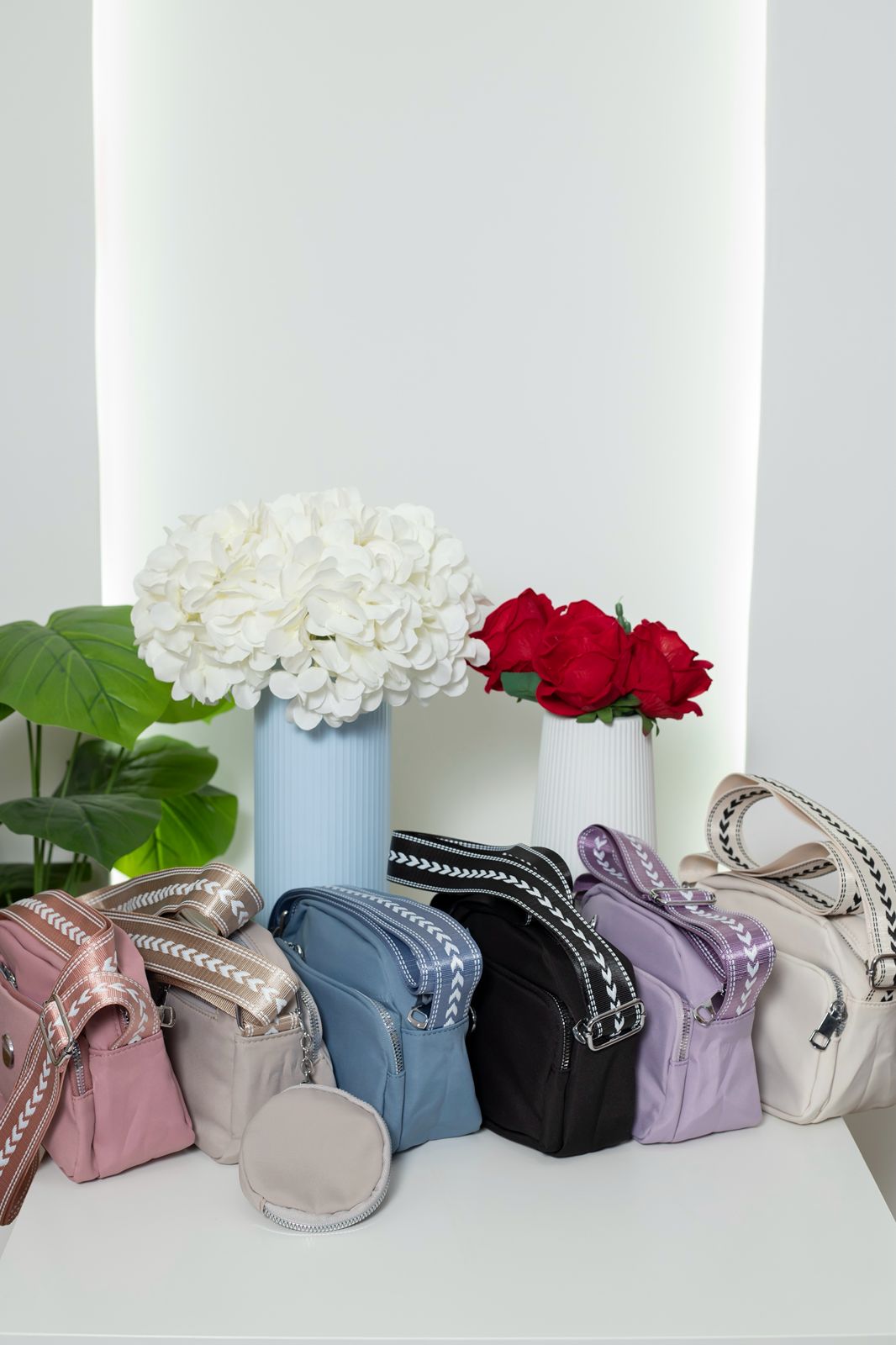 BOLSO MANOS LIBRES BOTON PLATEADO MM 03 -01