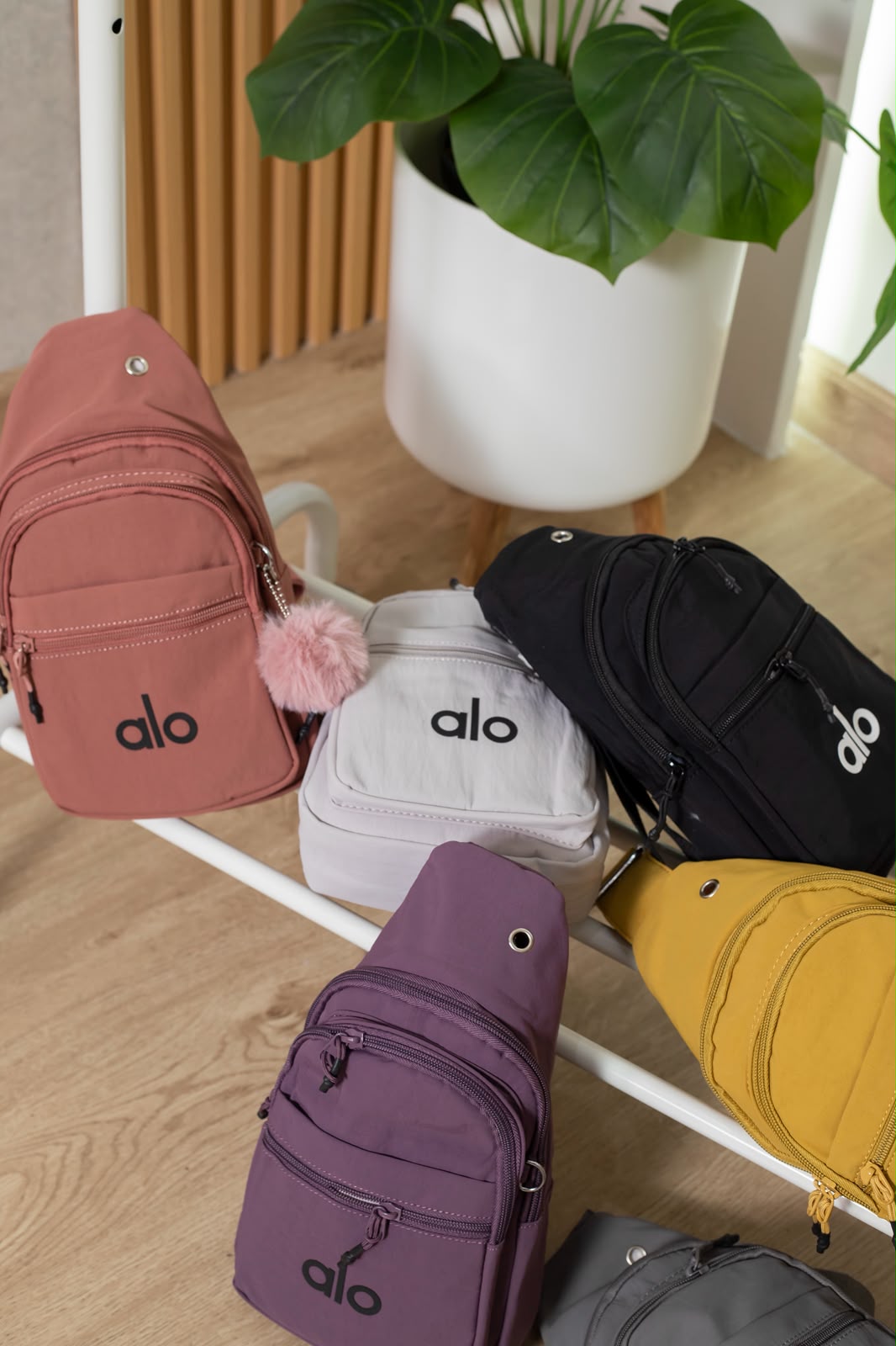 BOLSO DEPORTIVO TIPO PERCHERA ALO
