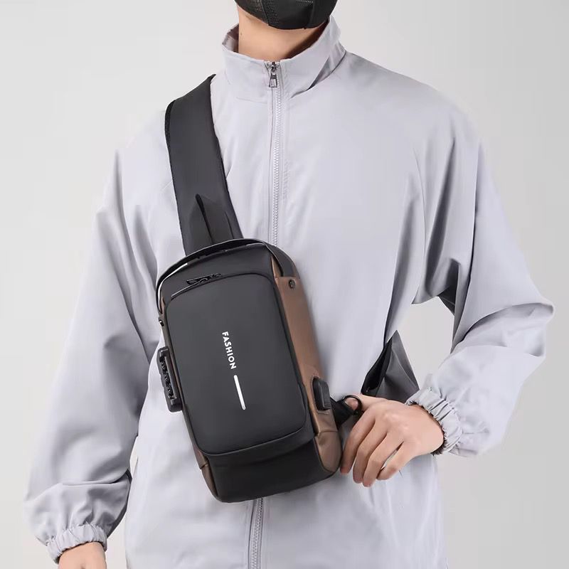 Bolso perchera unisex con clave