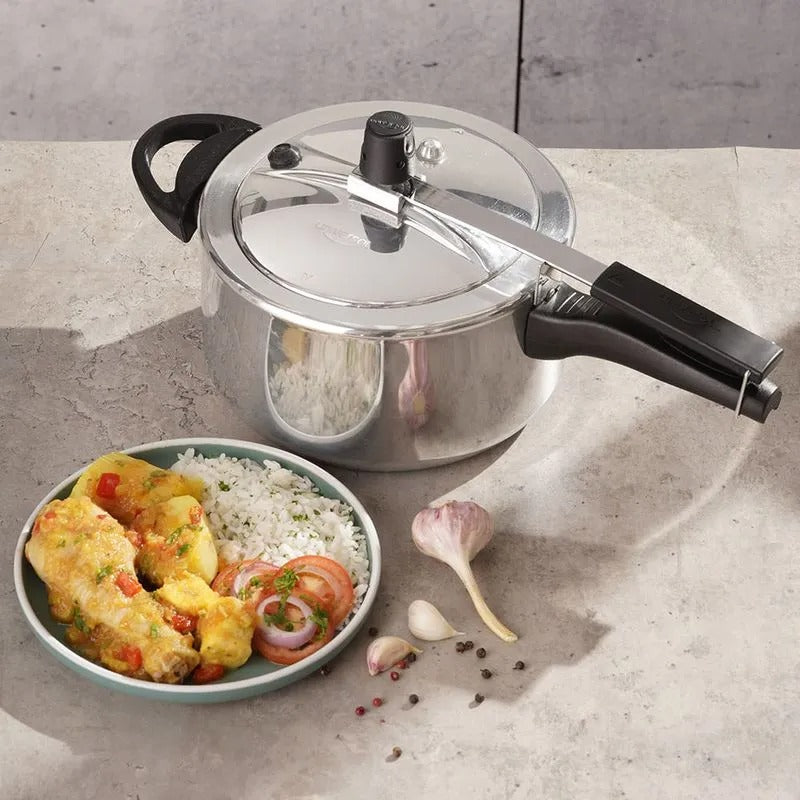 OLLA A PRESION ESENCIAL 4 LITROS UNIVERSAL REF L14440
