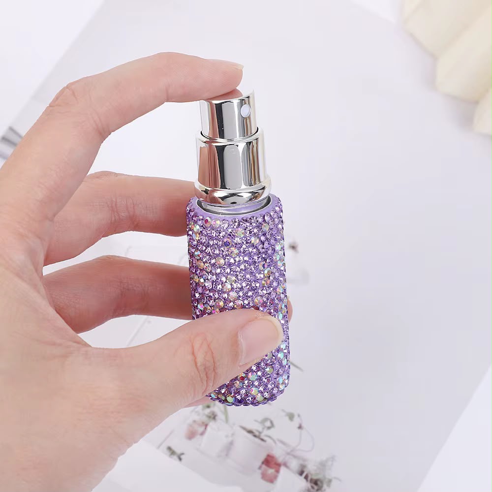 llavero para perfume brillante